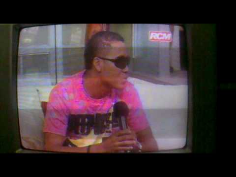 BOBBY - TUS LINDOS RECUERDOS ENTREVISTA CANAL 21 "A GUSTO" PARTE 1