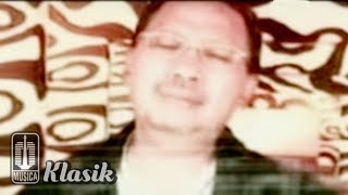 Ebiet G Ade - Rindu Selintas Bayang (Karaoke Video)