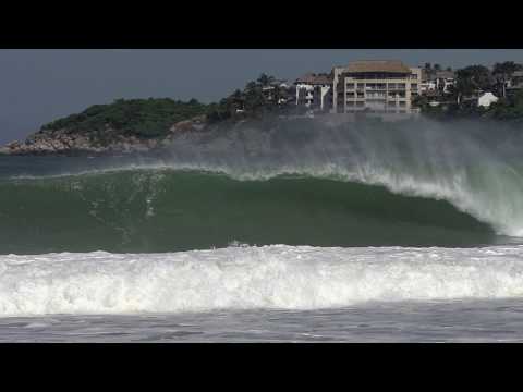 Pedro Calado Big Rider - Swell XL em Puerto Escondido com feras do surfe