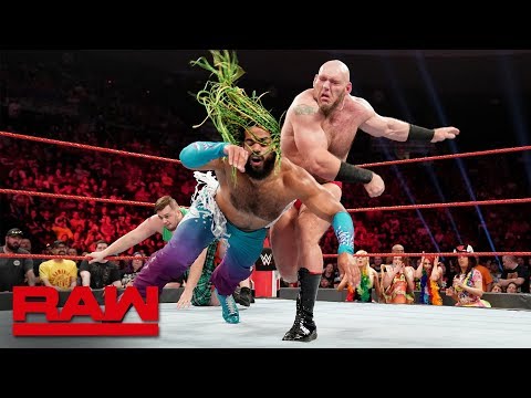 Lars Sullivan obliterates No Way Jose: Raw, May 6, 2019