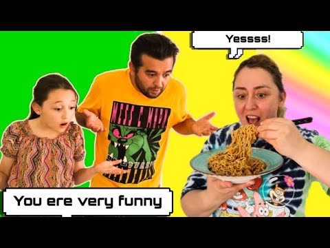 Öykü and the story about  noodle cooking school