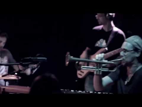 Sato-San To - Sato-san to - live in Piksla p2