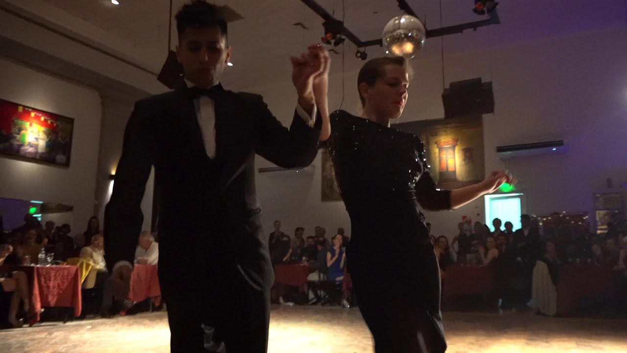 Emancipación – Valentina Massari Muscia & Krishna Olmedo en Parakultural