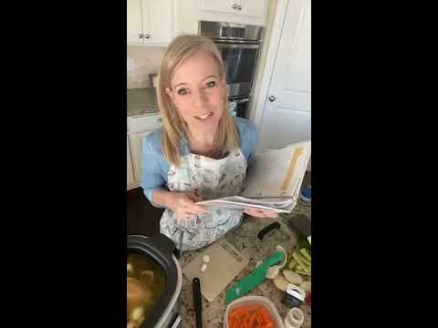 😋 Slow Cooker Lemon Chicken Orzo Soup 😋