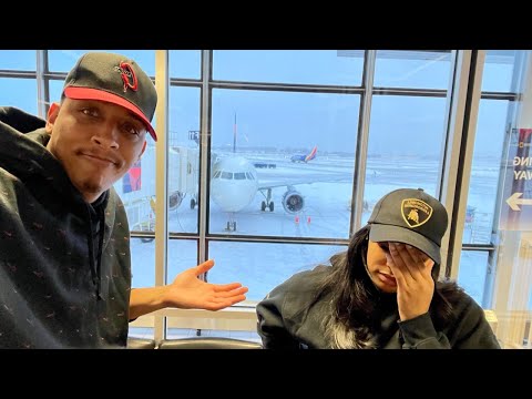 WE MISSED OUR FLIGHT BACK HOME | VLOGMAS DAY 8