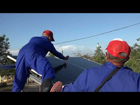 Garantizan vitalidad en instituciones sanitarias de Niquero con el montaje de paneles solares.
