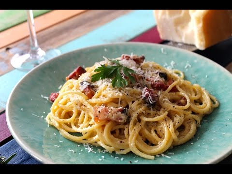 Espaguetis a la carbonara (auténtica receta italiana)