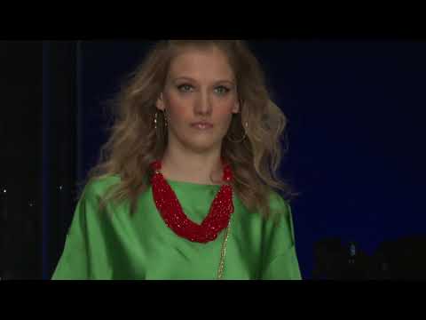 Giada Curti Fashion Show