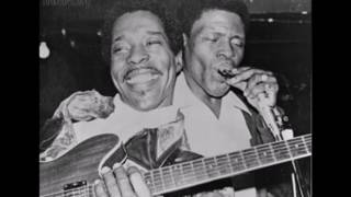 Buddy Guy     ~    &#39;&#39;I Smell A Rat&#39;&#39; &amp;&#39;&#39;Five Long Years&#39;&#39; Live 1988