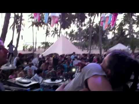 Toni RIOS & Frank LORBER- JELLYFISH Cocoon