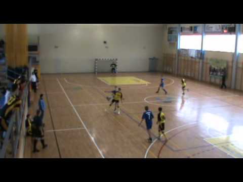 [30.12.10r]HTPN Limanowa kat. Trampkarze Starsi - Finał: Płomień - Orkan (1 połowa)