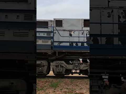 Trem em Marialva-PR composição vazia locomotivas dupla ES43BBI. 06/09/2025 #train #ferrovia