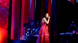 Casa Pré-Fabricada - Roberta Sá (show dia 29/11/09 Teatro do Bourbon Country Porto Alegre, RS)