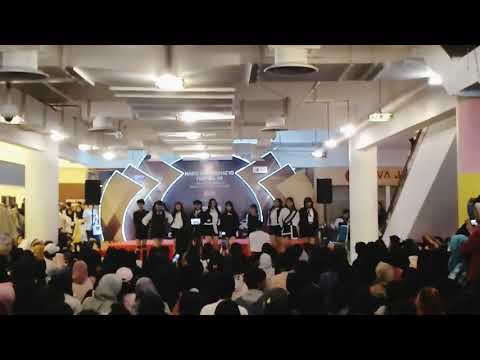 [DEBUT STAGE] 150919 IZ*ONE - LA VIEN EN ROSE by ATT*ONE @LIPPO PLAZA BOGOR EKALOKASARI GALAXYAXATA