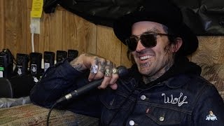 Yelawolf Interview: Texting with Marilyn Manson, Wynonna Judd &amp; Mike Wolfe