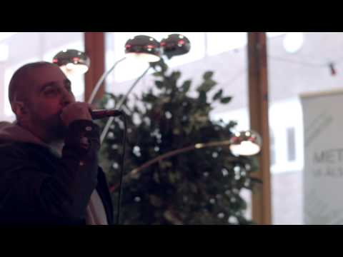 Houman Sebghati feat "Moebama" - Lyssna (live hos Ametist i Kärleksattacken)