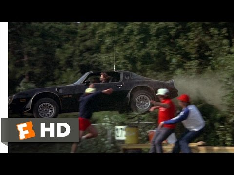 Smokey and the Bandit (8/10) Movie CLIP - Oh, Look, a Football Game! (1977) HD