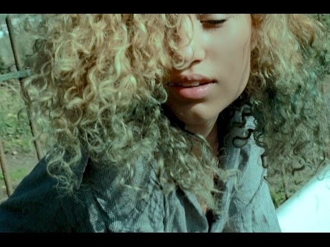 RAYE ft Avelino - Alien (Official Video)