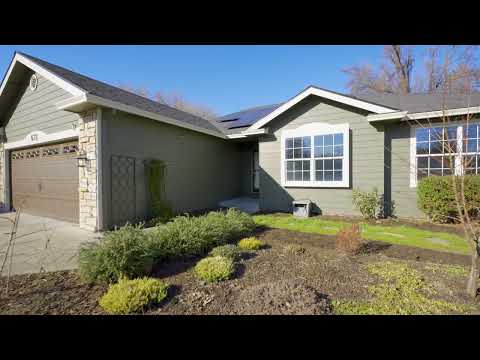 672 Shadow Wood Drive in Medford, Oregon