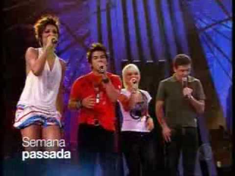 Paulo Ricardo canta com os finalistas do Ídolos 2009