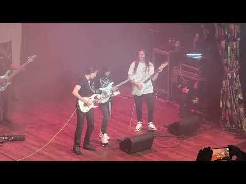 Steve Vai invites Polyphia guitarists on stage, Dallas HOB Oct 8 2022