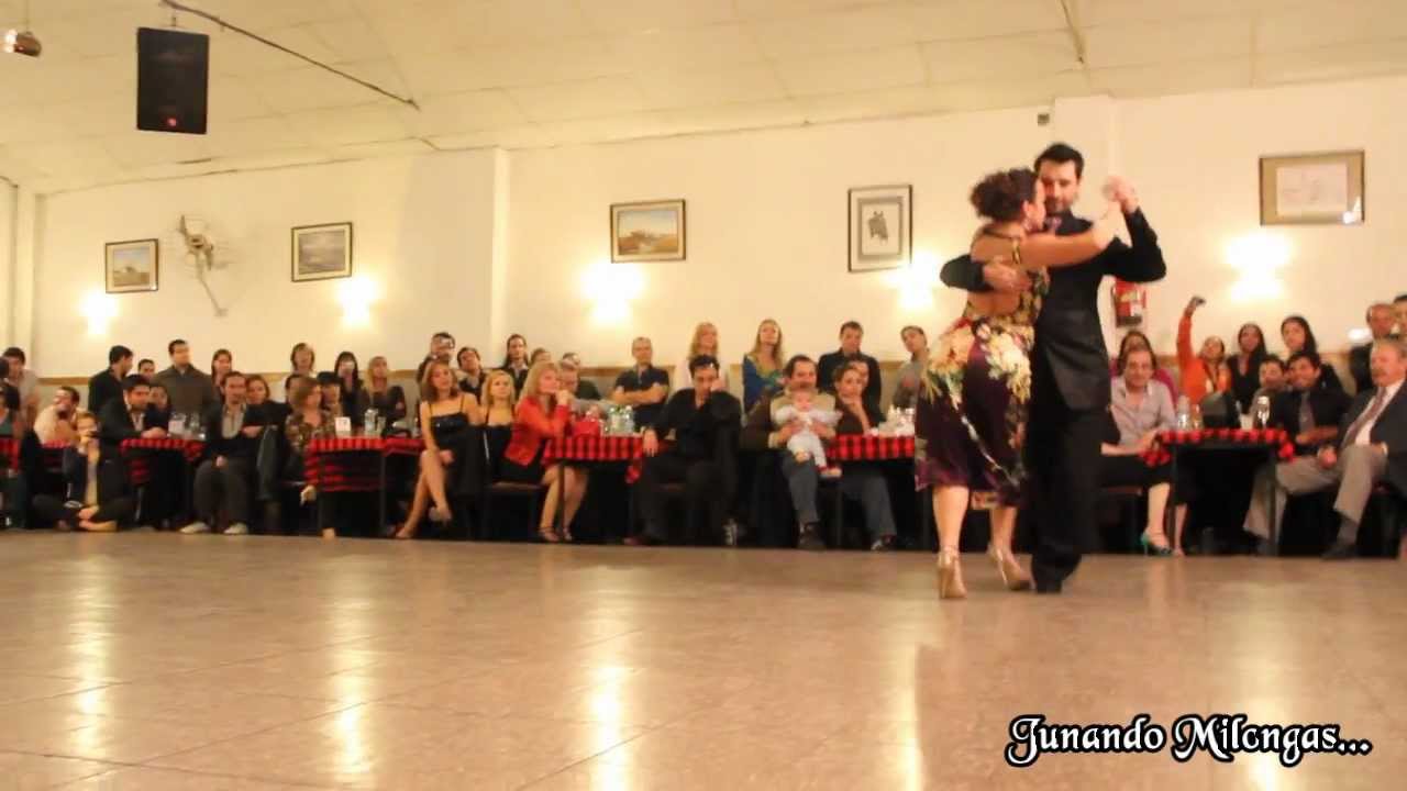 JAVIER RODRIGUEZ Y VIRGINIA PANDOLFI en La Baldosa (TANGO)