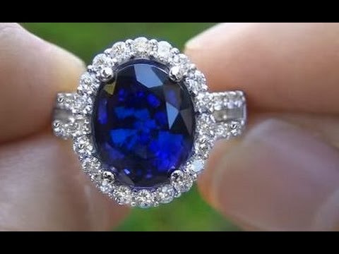 Rare Kate Middleton Blue Sapphire Engagement Ring Auctioned on eBay Certified $230,000 Valuation