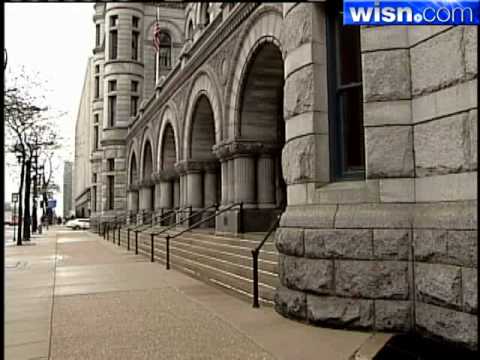 Federal Government Holds 'Potty Parity' Hearing