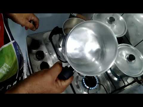 Fantástica  como não deixa o fundo da leiteira escura use vinagre