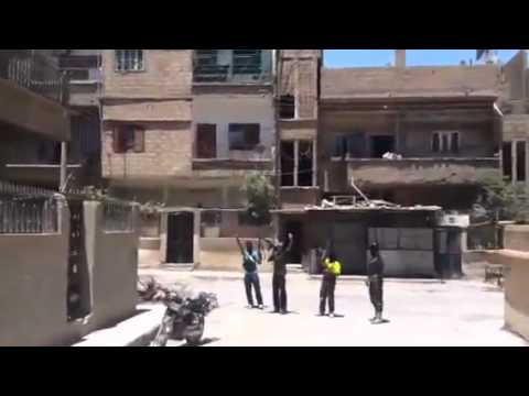 تمركز عناصر الجيش الحر في حي الموظفين في دير الزور