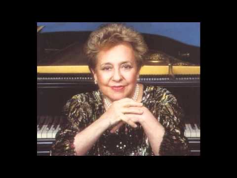 Alicia de Larrocha plays Ravel - Sonatine