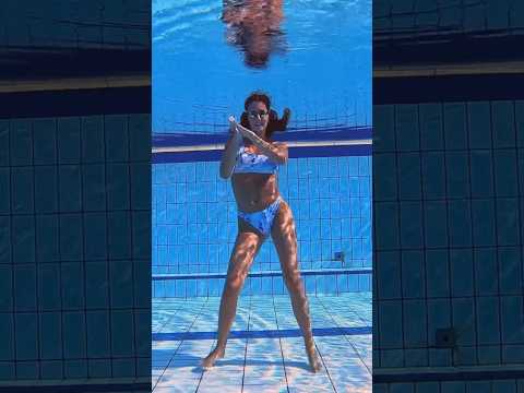 Shakira - Waka Waka (This Time for Africa)