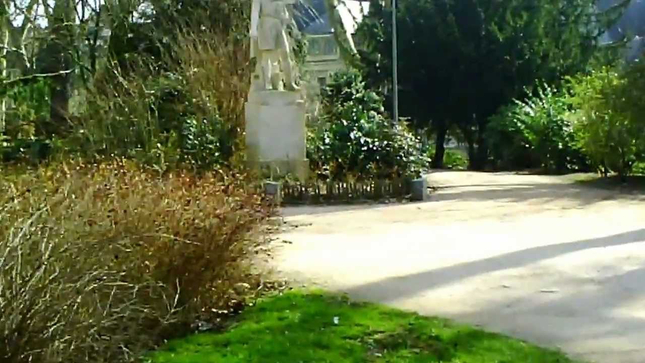 Rouen jardin de l'hôtel de ville
