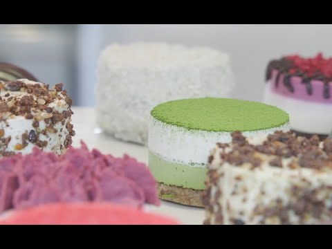 Meet The Former Muay Thai Fighter Making Delicious Raw Plant-Based Desserts | New York Live TV