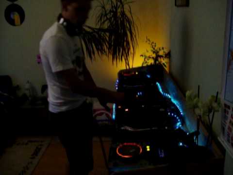 DJ Awards launches "Bedroom DJ Competition" With Aiiwa