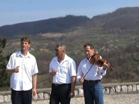 Mustafa i jarani - Sjedi majka na cardaku - (Official video 2008)