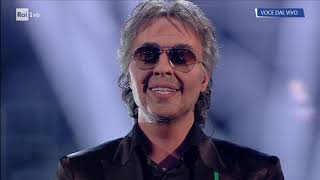 Federico Angelucci è Andrea Bocelli: "Il mare calmo della sera" - Tale e Quale Show 23/11/2018