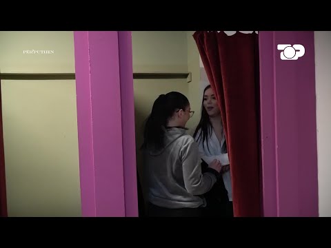 Jozefina i thotë lezbike Giselës dhe Orsiolës – Për’puthen prapaskena