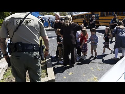 Sparatoria negli Stati Uniti, appello di Biden per vietare le armi di assalto