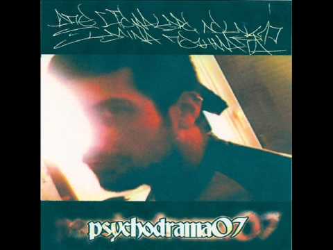 Δ.Π.Θ. - Τρύπια μπάλα