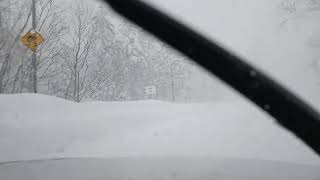 preview picture of video 'Driving Hokkaido Winter Snowstorm - ขับรถกลางพายุหิมะบนดอย​ในฮอกไกโด'