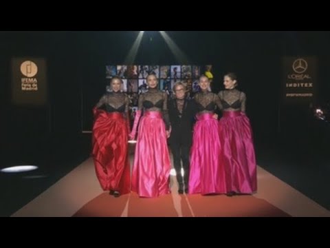 Las musas de Andrés Sardá juntas en la pasarela, quince años después