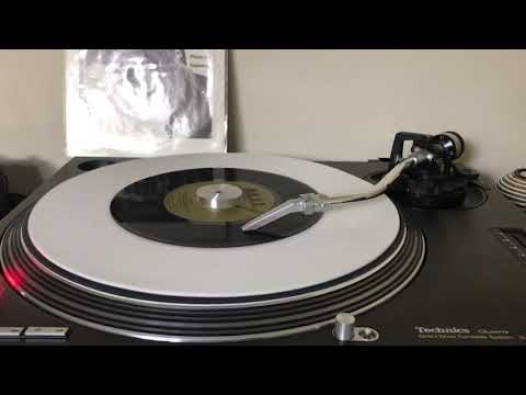 Pleasure Seekers - Skip Beat