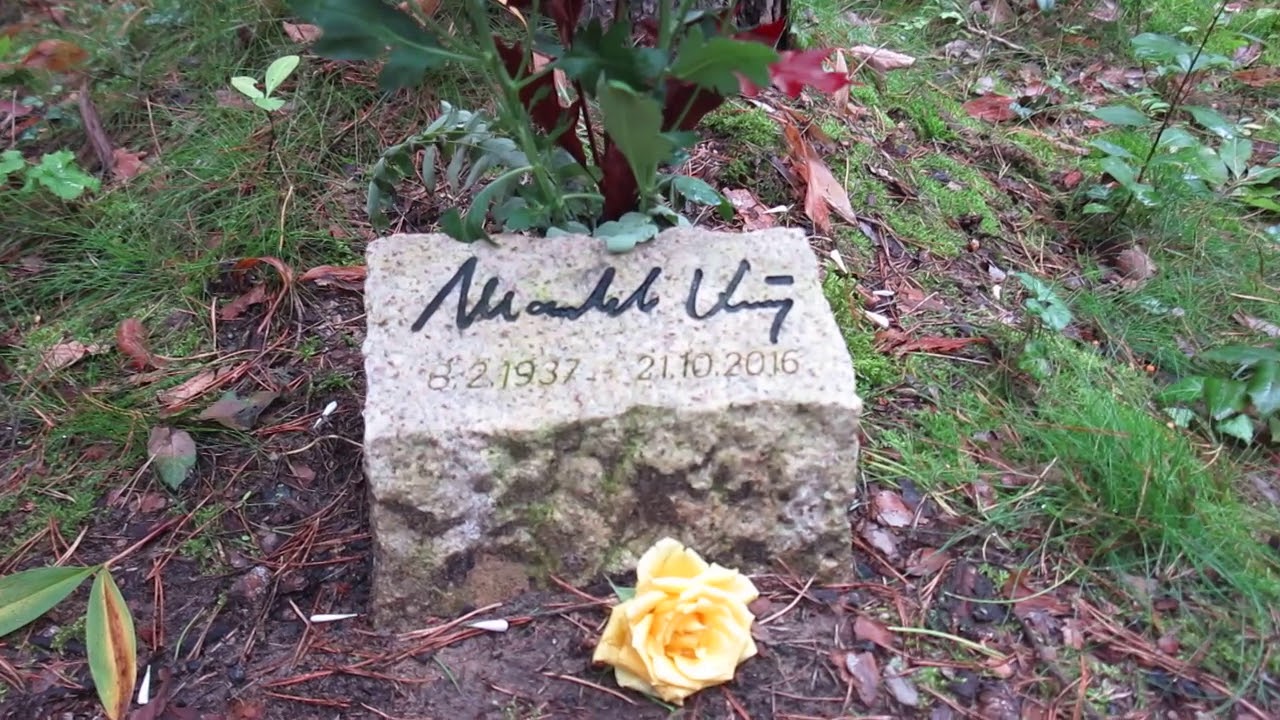 Manfred Krug, sein Grab in der Nähe von Berlin