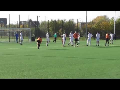 17 nov 2018 VV De Meern 2 - Breukelen 2 com 2-2 Overtreding op Twan, Bob verzilvert penalty (1-2)