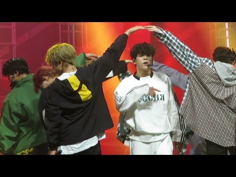 180915 STRAY KIDS (스트레이 키즈) - HELLEVATOR (MUSIC BANK BERLIN)