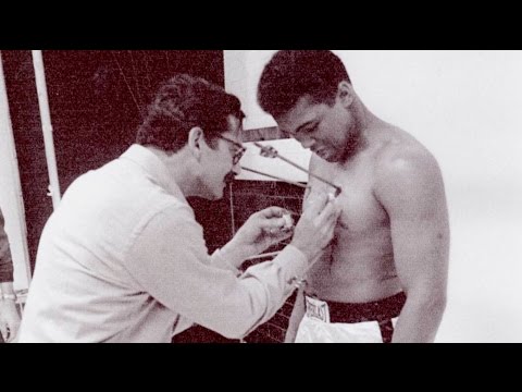 WOW Vault: Muhammad Ali - Behind the Scenes of the iconic Esquire cover from Esquire's 80th
