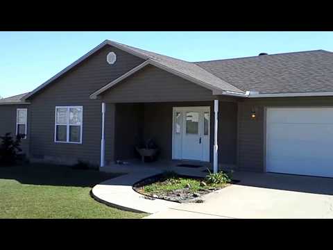 Walking through (rapidly) 149 Sir Ian Ct