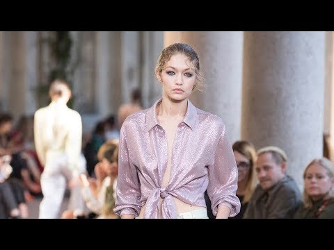 Alberta Ferretti Spring Summer 2018 Fashion Show