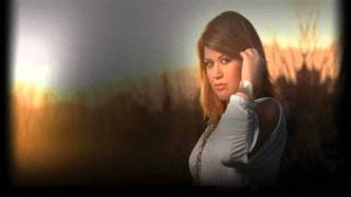 One Minute  -  Kelly Clarkson